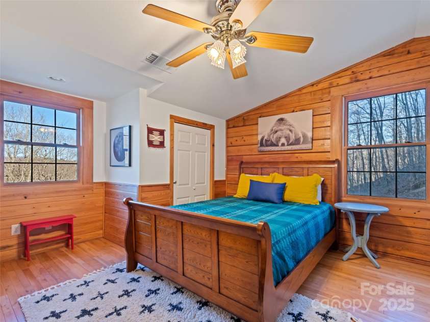 171 Sharons Bluff, Franklin, NC 28734.  MLS# CAR4329192, YatesRealty ID 4303. 