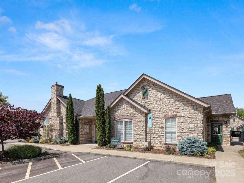 76 Mountain Meadow Circle, Weaverville, NC 28787.  MLS# CAR4208064, YatesRealty ID 4303. Community clubhouse.