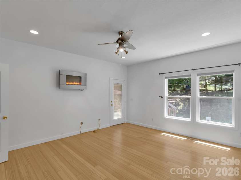 169 Roadrunner Drive, Balsam, NC 28707.  MLS# CAR4411533, YatesRealty ID 43030. 