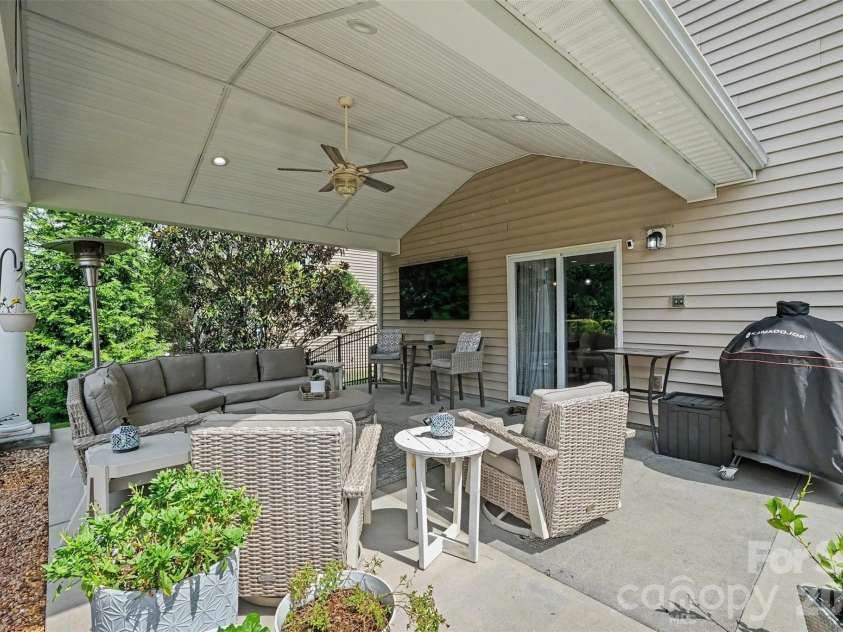 3005 Corrona Lane, Indian Trail, NC 28079.  MLS# CAR4388387, YatesRealty ID 43032. 