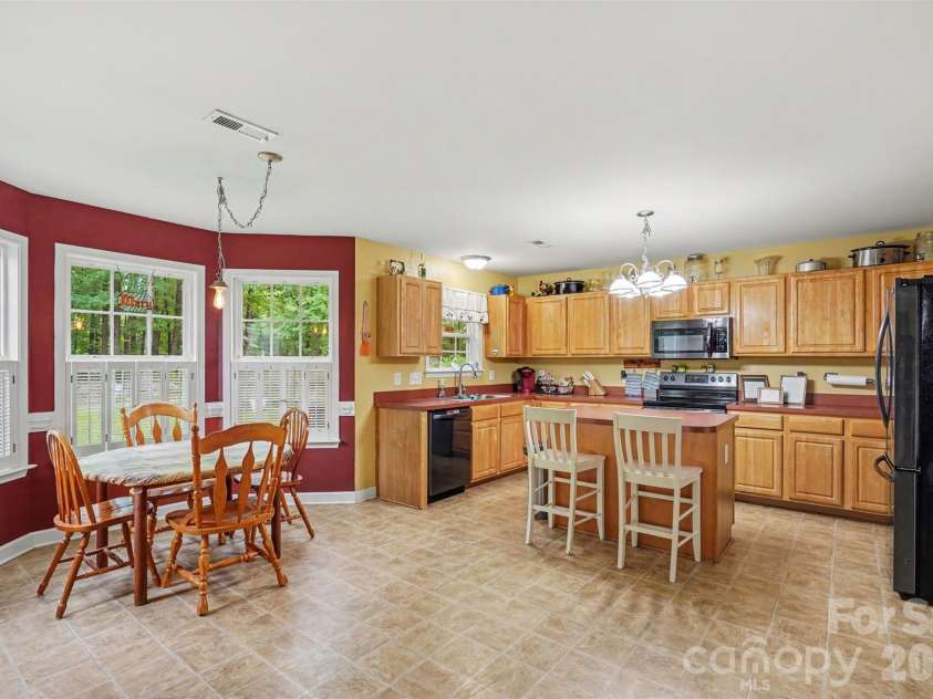 2700 Loxdale Farms Drive, Monroe, NC 28110.  MLS# CAR4405430, YatesRealty ID 43034. 