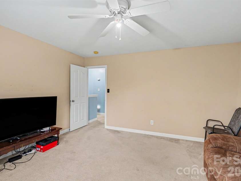2700 Loxdale Farms Drive, Monroe, NC 28110.  MLS# CAR4405430, YatesRealty ID 43034. 
