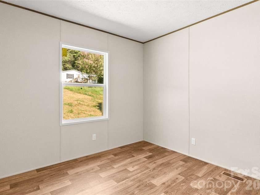 34 Gaither Avenue, Newton, NC 28658.  MLS# CAR4411589, YatesRealty ID 43036. 