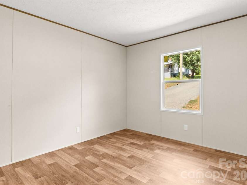 34 Gaither Avenue, Newton, NC 28658.  MLS# CAR4411589, YatesRealty ID 43036. 