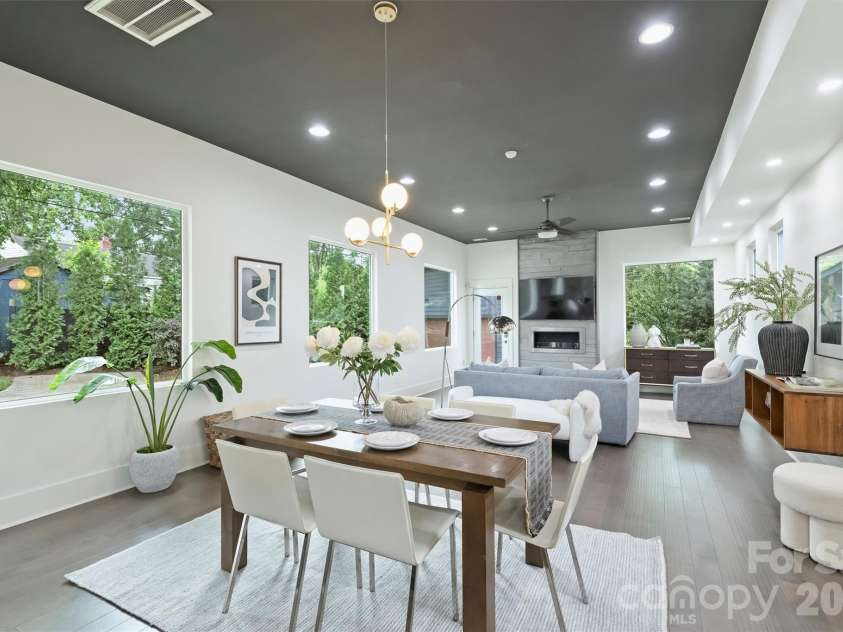 2111 Parson Street, Charlotte, NC 28205.  MLS# CAR4411078, YatesRealty ID 43037. 