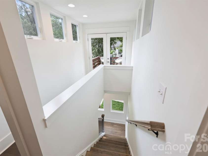 2111 Parson Street, Charlotte, NC 28205.  MLS# CAR4411078, YatesRealty ID 43037. 