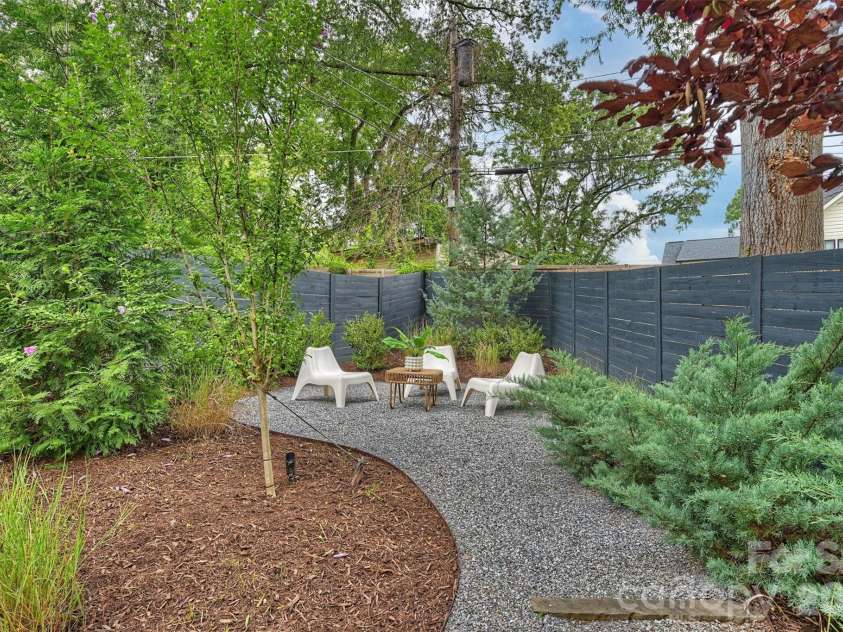 2111 Parson Street, Charlotte, NC 28205.  MLS# CAR4411078, YatesRealty ID 43037. 