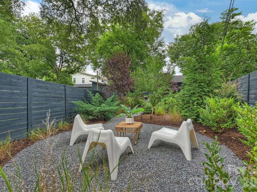 2111 Parson Street, Charlotte, NC 28205.  MLS# CAR4411078, YatesRealty ID 43037. 