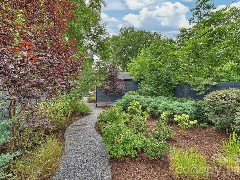 2111 Parson Street, Charlotte, NC 28205.  MLS# CAR4411078, YatesRealty ID 43037. 
