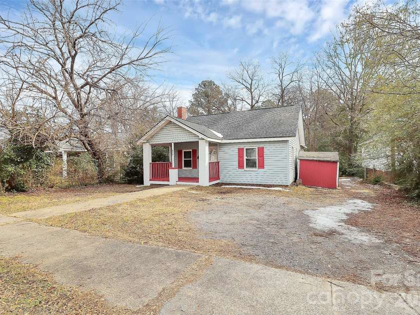 315 Spruce Street, Rock Hill, SC 29730.  MLS# CAR4345604, YatesRealty ID 4304. 