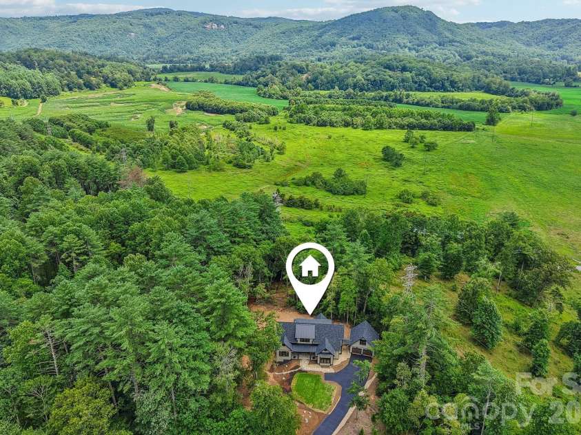 318 Mountain Home Trail, Brevard, NC 28712.  MLS# CAR4405578, YatesRealty ID 43041. 
