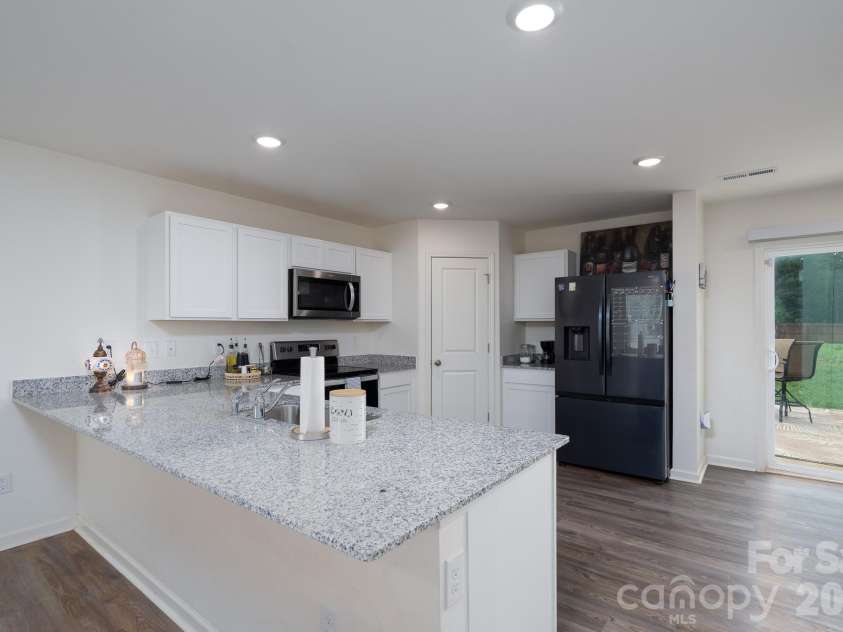 417 Sundial Drive, Lexington, NC 27295.  MLS# CAR4408044, YatesRealty ID 43042. 