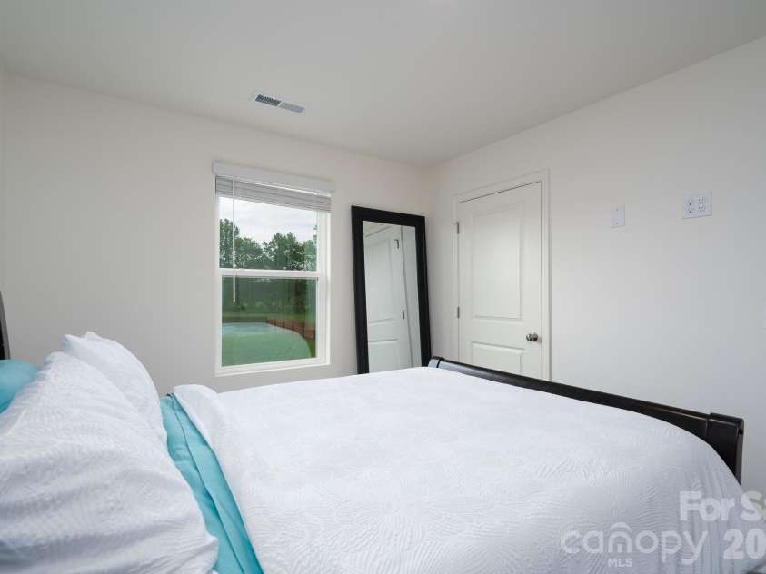 417 Sundial Drive, Lexington, NC 27295.  MLS# CAR4408044, YatesRealty ID 43042. 