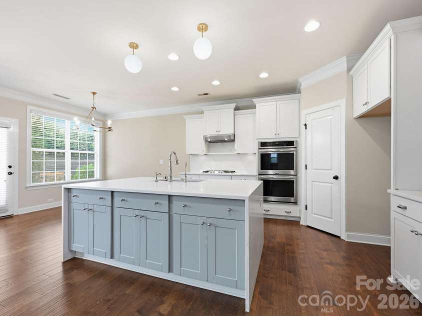 127 Tomahawk Drive, Mooresville, NC 28117.  MLS# CAR4408280, YatesRealty ID 43045. Kitchen