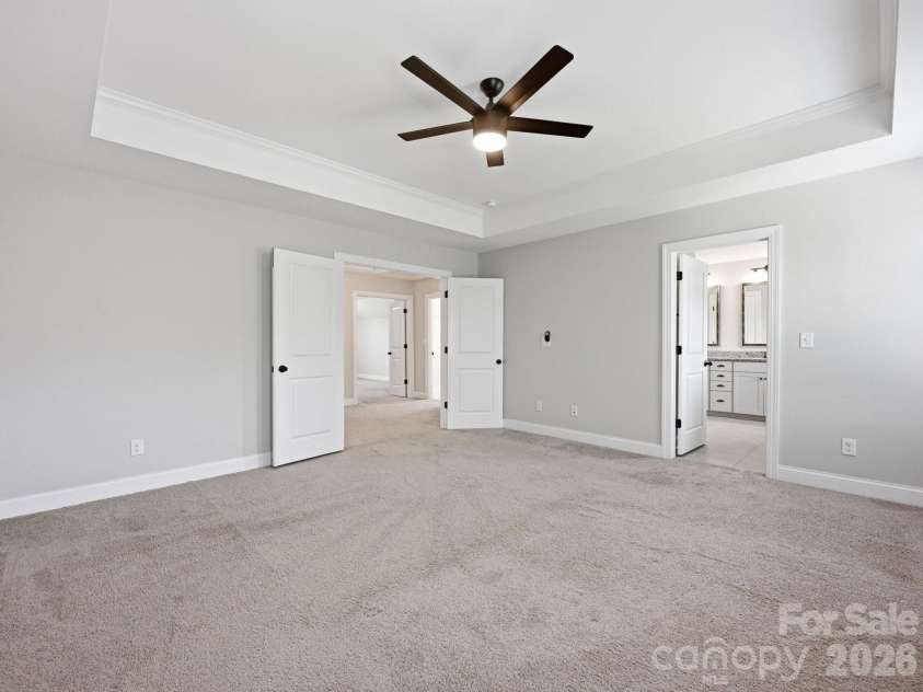 127 Tomahawk Drive, Mooresville, NC 28117.  MLS# CAR4408280, YatesRealty ID 43045. Primary Bedroom