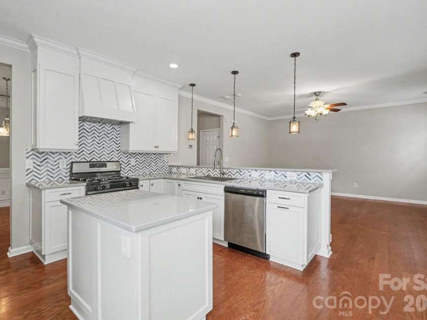 10139 Caldwell Depot Road, Cornelius, NC 28031.  MLS# CAR4398795, YatesRealty ID 43048. 