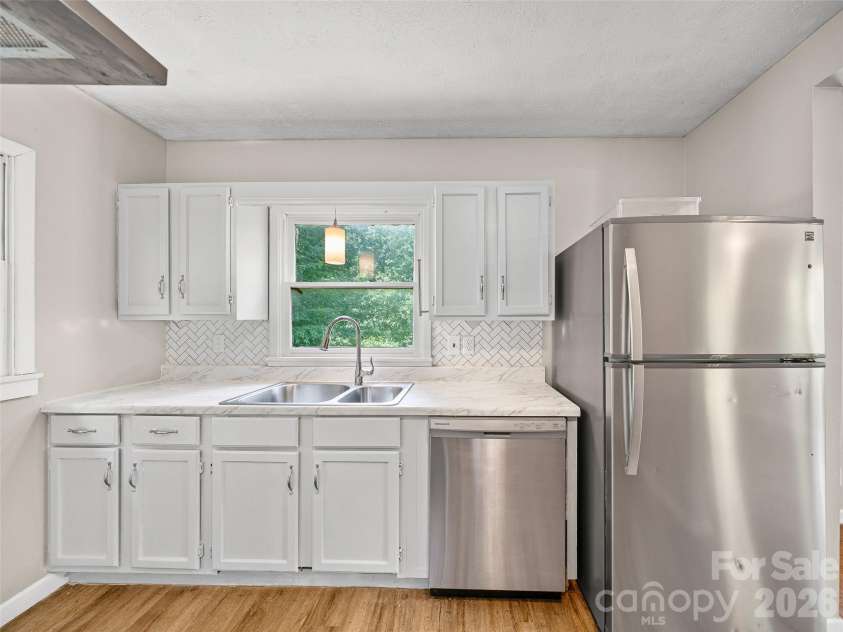 9851 Double Island Road, Green Mountain, NC 28740.  MLS# CAR4413252, YatesRealty ID 43049. 