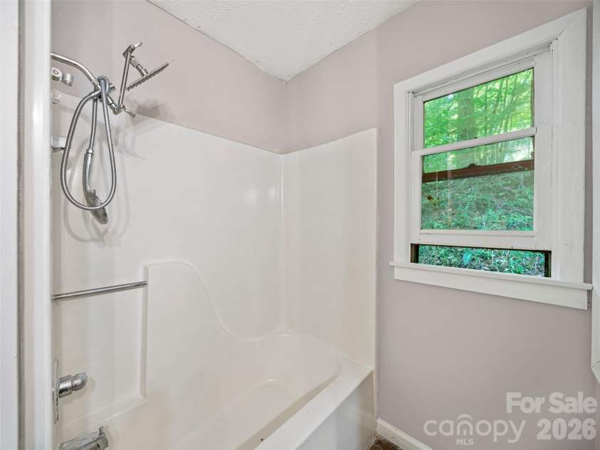 9851 Double Island Road, Green Mountain, NC 28740.  MLS# CAR4413252, YatesRealty ID 43049. 