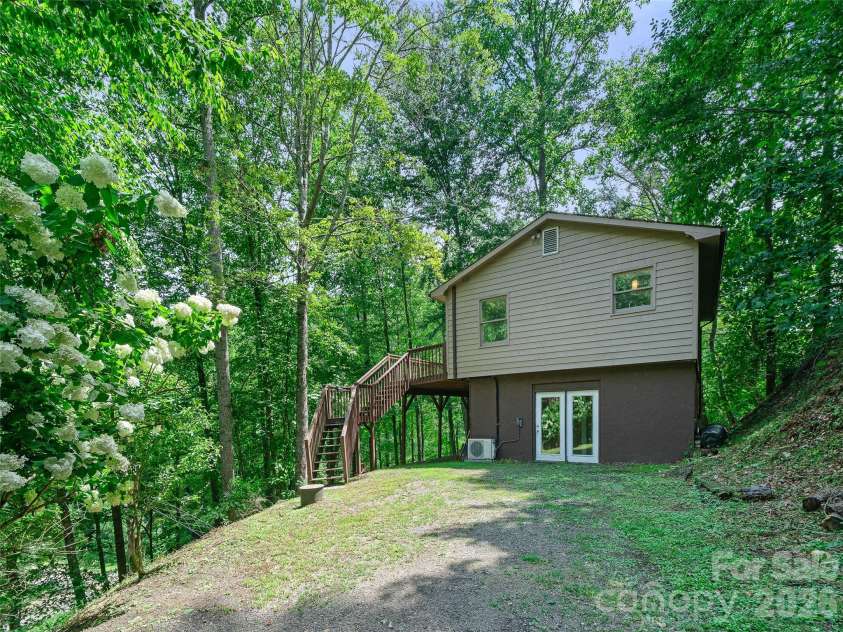 9851 Double Island Road, Green Mountain, NC 28740.  MLS# CAR4413252, YatesRealty ID 43049. 