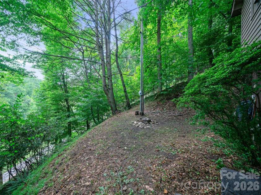 9851 Double Island Road, Green Mountain, NC 28740.  MLS# CAR4413252, YatesRealty ID 43049. 