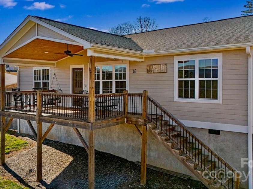 16 Mckena Hill Lane, Candler, NC 28715.  MLS# CAR4226006, YatesRealty ID 4305. 