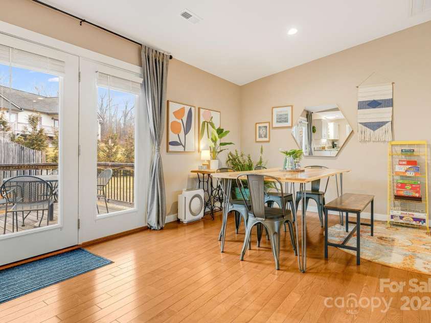 16 Mckena Hill Lane, Candler, NC 28715.  MLS# CAR4226006, YatesRealty ID 4305. 