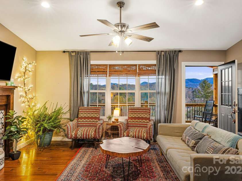 16 Mckena Hill Lane, Candler, NC 28715.  MLS# CAR4226006, YatesRealty ID 4305. 