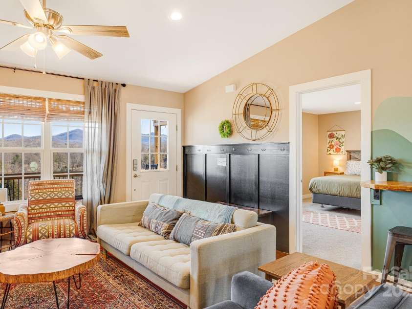 16 Mckena Hill Lane, Candler, NC 28715.  MLS# CAR4226006, YatesRealty ID 4305. 