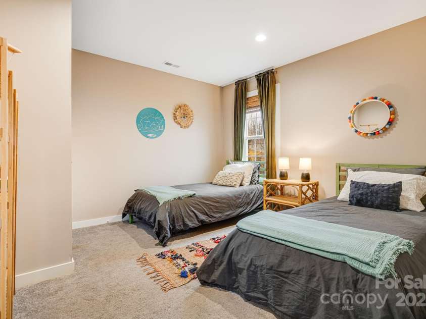 16 Mckena Hill Lane, Candler, NC 28715.  MLS# CAR4226006, YatesRealty ID 4305. 