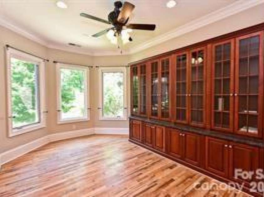 8680 Hills Dell Drive, Concord, NC 28027.  MLS# CAR4409457, YatesRealty ID 43050. 