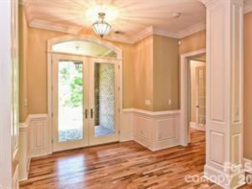 8680 Hills Dell Drive, Concord, NC 28027.  MLS# CAR4409457, YatesRealty ID 43050. 