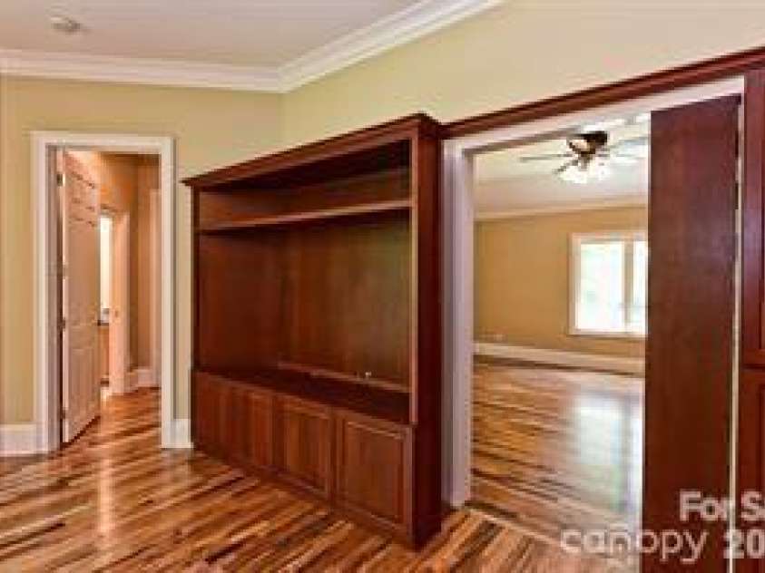 8680 Hills Dell Drive, Concord, NC 28027.  MLS# CAR4409457, YatesRealty ID 43050. 