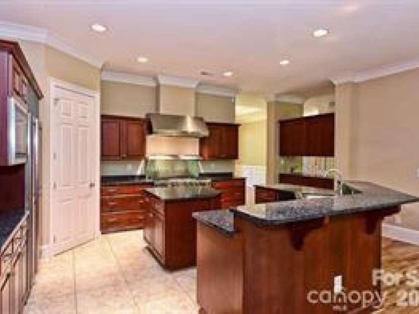 8680 Hills Dell Drive, Concord, NC 28027.  MLS# CAR4409457, YatesRealty ID 43050. 