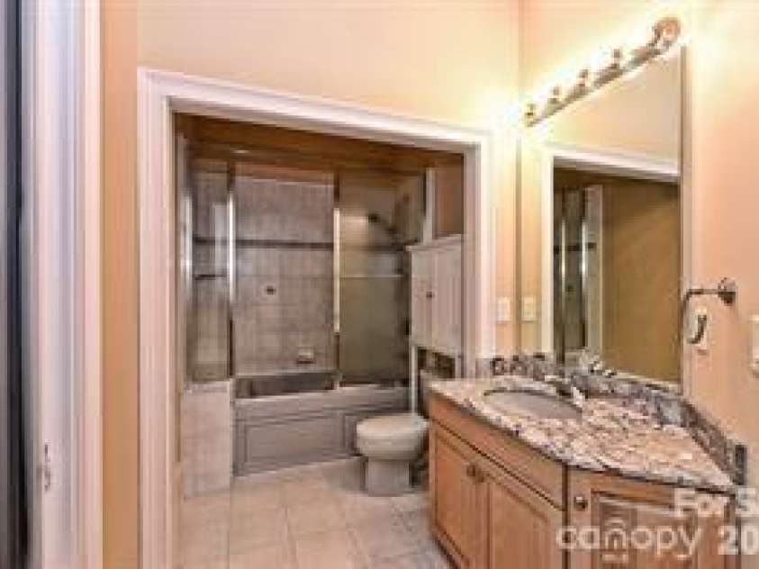 8680 Hills Dell Drive, Concord, NC 28027.  MLS# CAR4409457, YatesRealty ID 43050. 