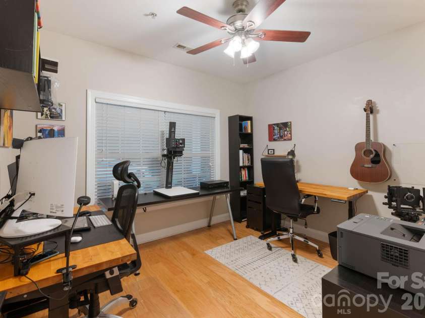 21622 Aftonshire Drive, Cornelius, NC 28031.  MLS# CAR4410246, YatesRealty ID 43052. Bedroom