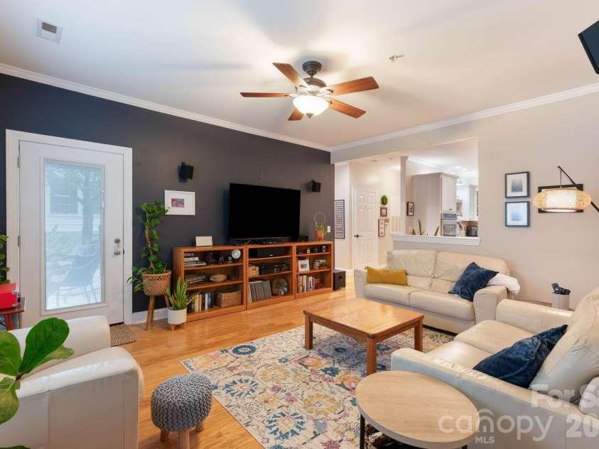 21622 Aftonshire Drive, Cornelius, NC 28031.  MLS# CAR4410246, YatesRealty ID 43052. Living Room