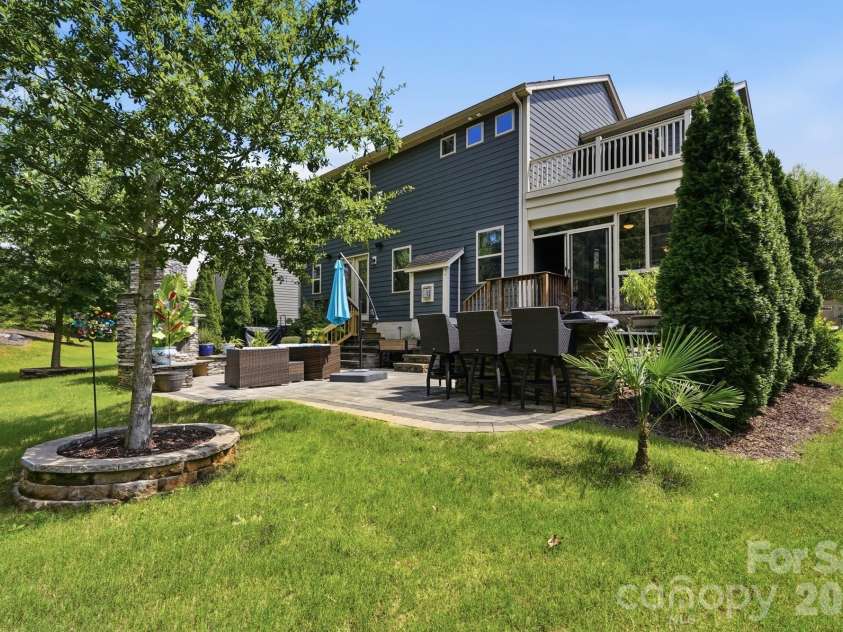 561 Sandbar Point, Clover, SC 29710.  MLS# CAR4412646, YatesRealty ID 43053. 