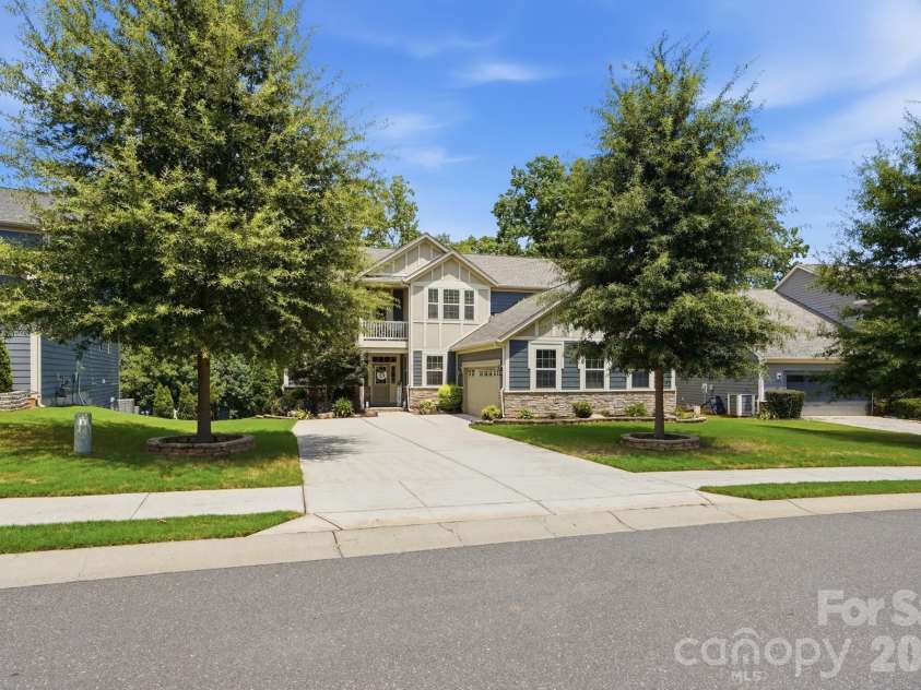 561 Sandbar Point, Clover, SC 29710.  MLS# CAR4412646, YatesRealty ID 43053. Front Elevation
