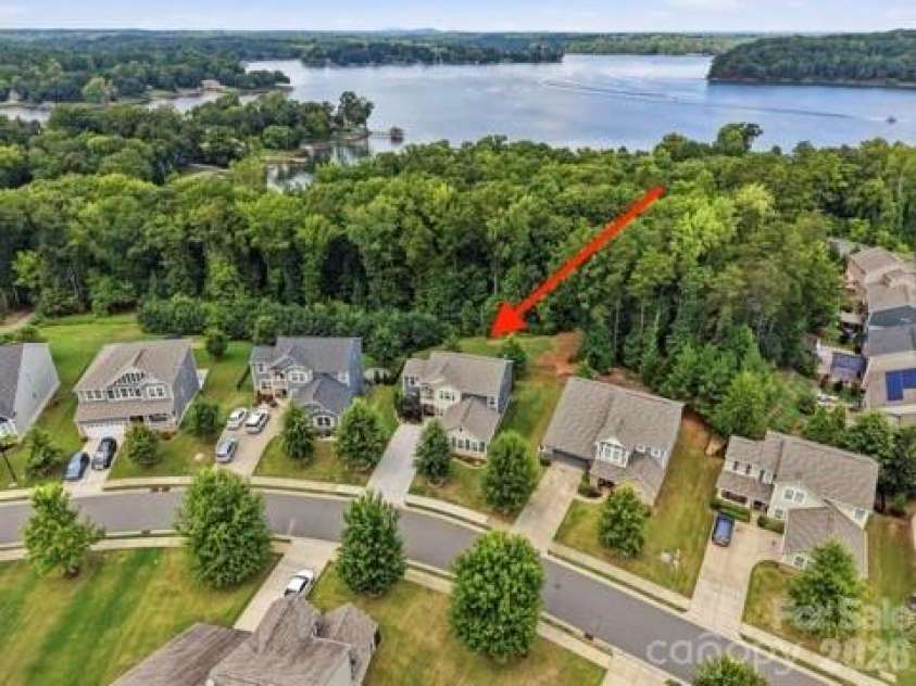 561 Sandbar Point, Clover, SC 29710.  MLS# CAR4412646, YatesRealty ID 43053. Lot location