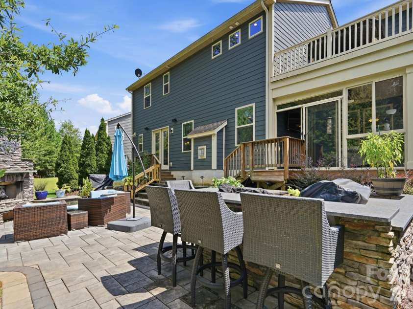 561 Sandbar Point, Clover, SC 29710.  MLS# CAR4412646, YatesRealty ID 43053. Outdoor area