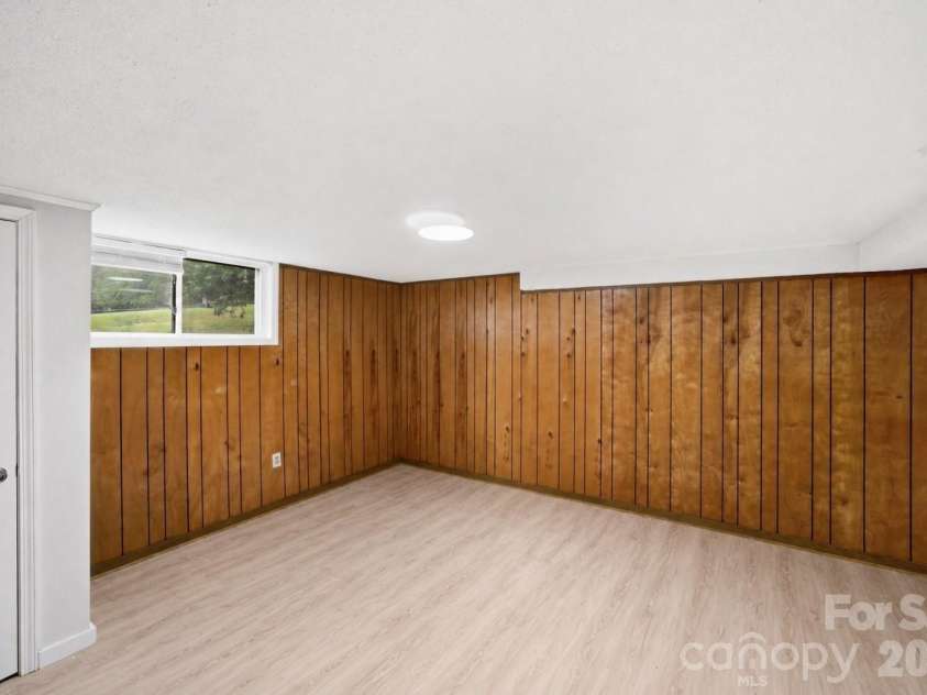 601 Groves Street, Kings Mountain, NC 28086.  MLS# CAR4407825, YatesRealty ID 43055. 