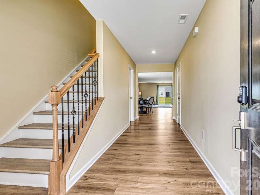 2913 Legacy Ridge Lane, Catawba, NC 28609.  MLS# CAR4412209, YatesRealty ID 43056. 