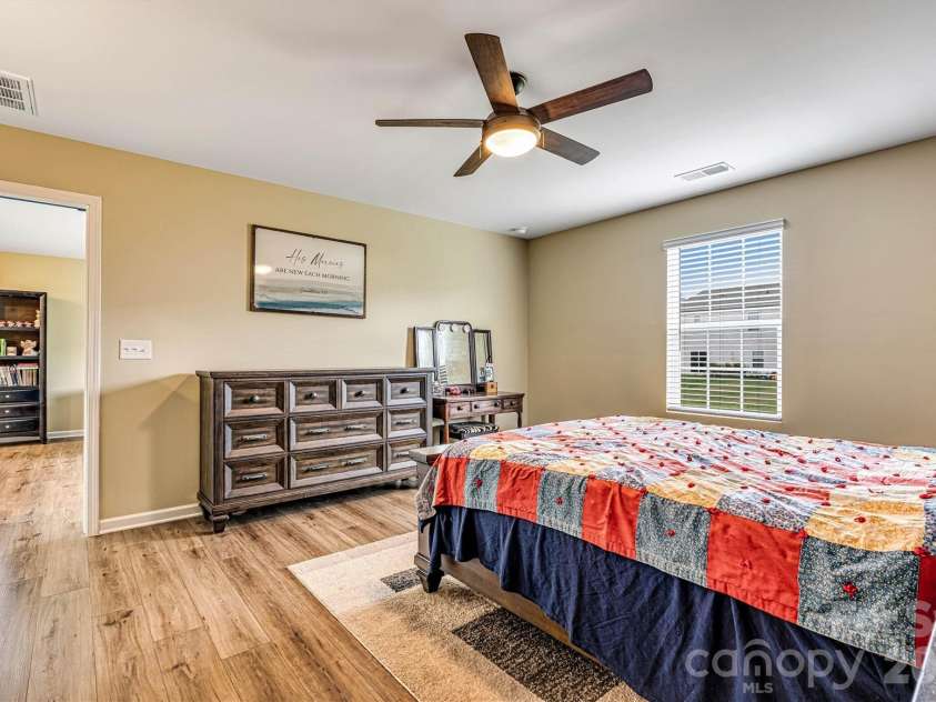 2913 Legacy Ridge Lane, Catawba, NC 28609.  MLS# CAR4412209, YatesRealty ID 43056. Primary Bedroom