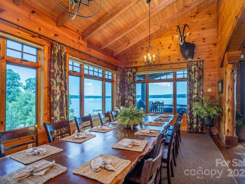 197 Smooth Rock Point, Ridgeway, SC 29130.  MLS# CAR4302781, YatesRealty ID 4306. 