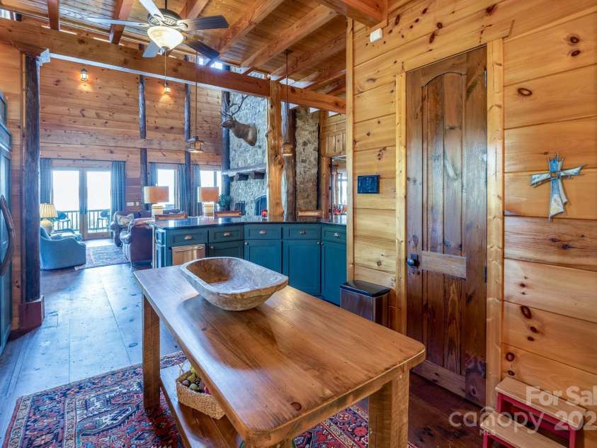 197 Smooth Rock Point, Ridgeway, SC 29130.  MLS# CAR4302781, YatesRealty ID 4306. 