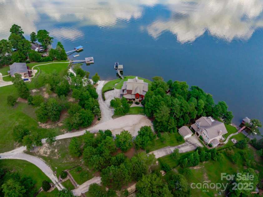 197 Smooth Rock Point, Ridgeway, SC 29130.  MLS# CAR4302781, YatesRealty ID 4306. 