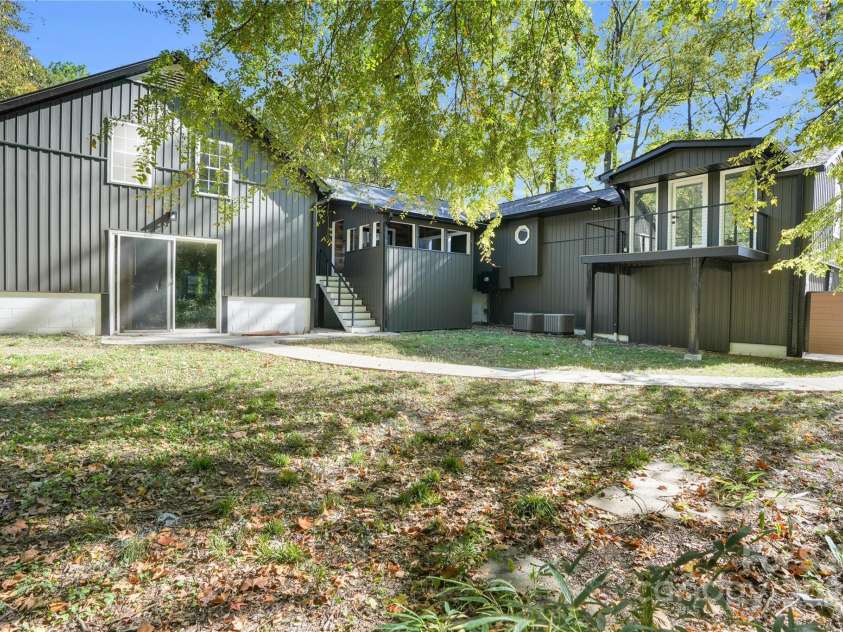 3301 Archdale Drive, Charlotte, NC 28210.  MLS# CAR4328724, YatesRealty ID 4306. 