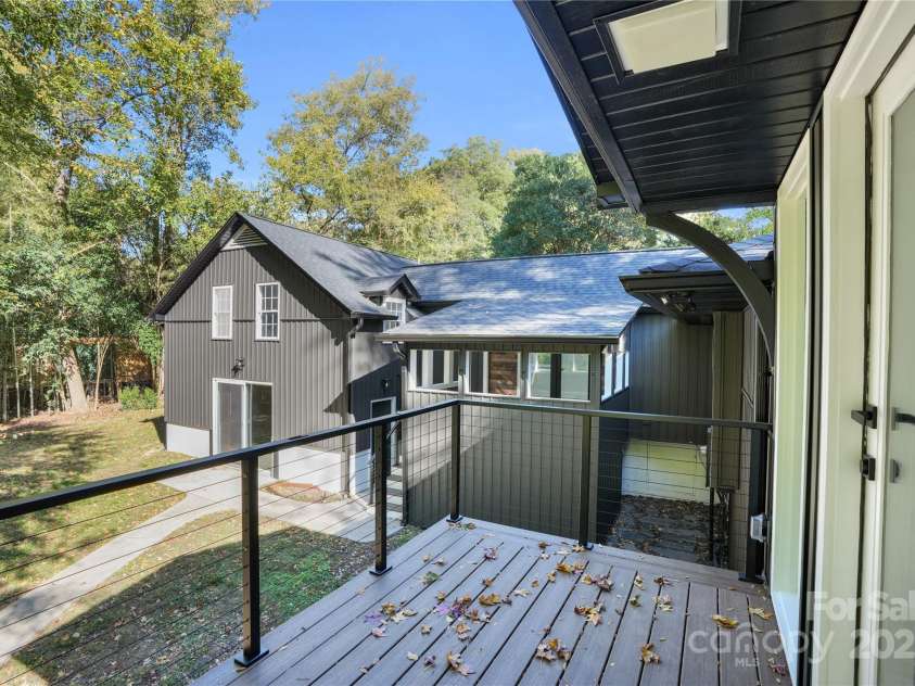 3301 Archdale Drive, Charlotte, NC 28210.  MLS# CAR4328724, YatesRealty ID 4306. 