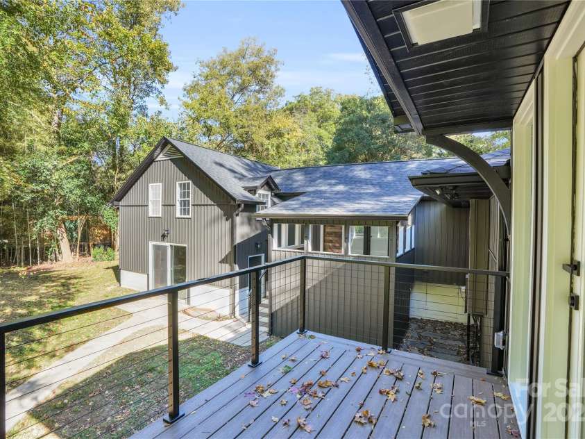 3301 Archdale Drive, Charlotte, NC 28210.  MLS# CAR4328724, YatesRealty ID 4306. 