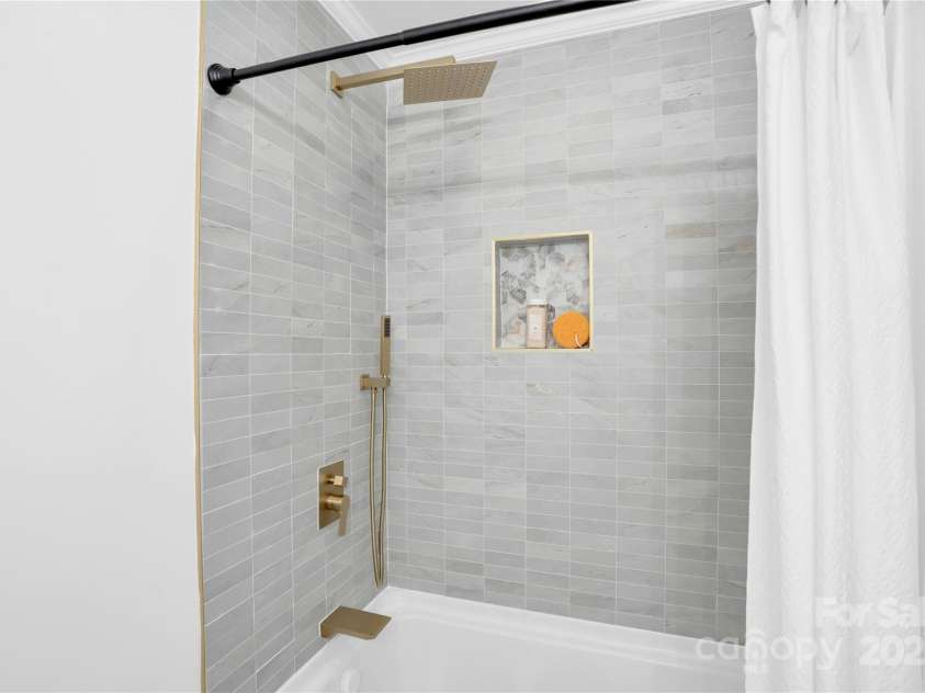3301 Archdale Drive, Charlotte, NC 28210.  MLS# CAR4328724, YatesRealty ID 4306. 